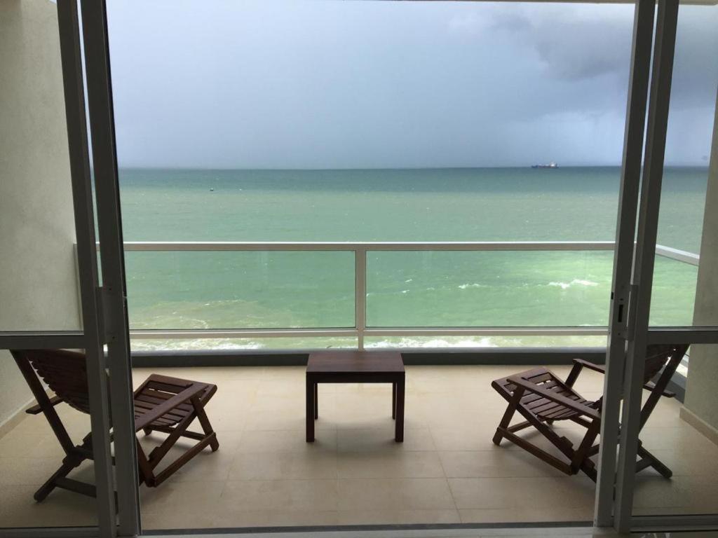 Aqua Vista Lägenhet Uswetakeiyawa Exteriör bild